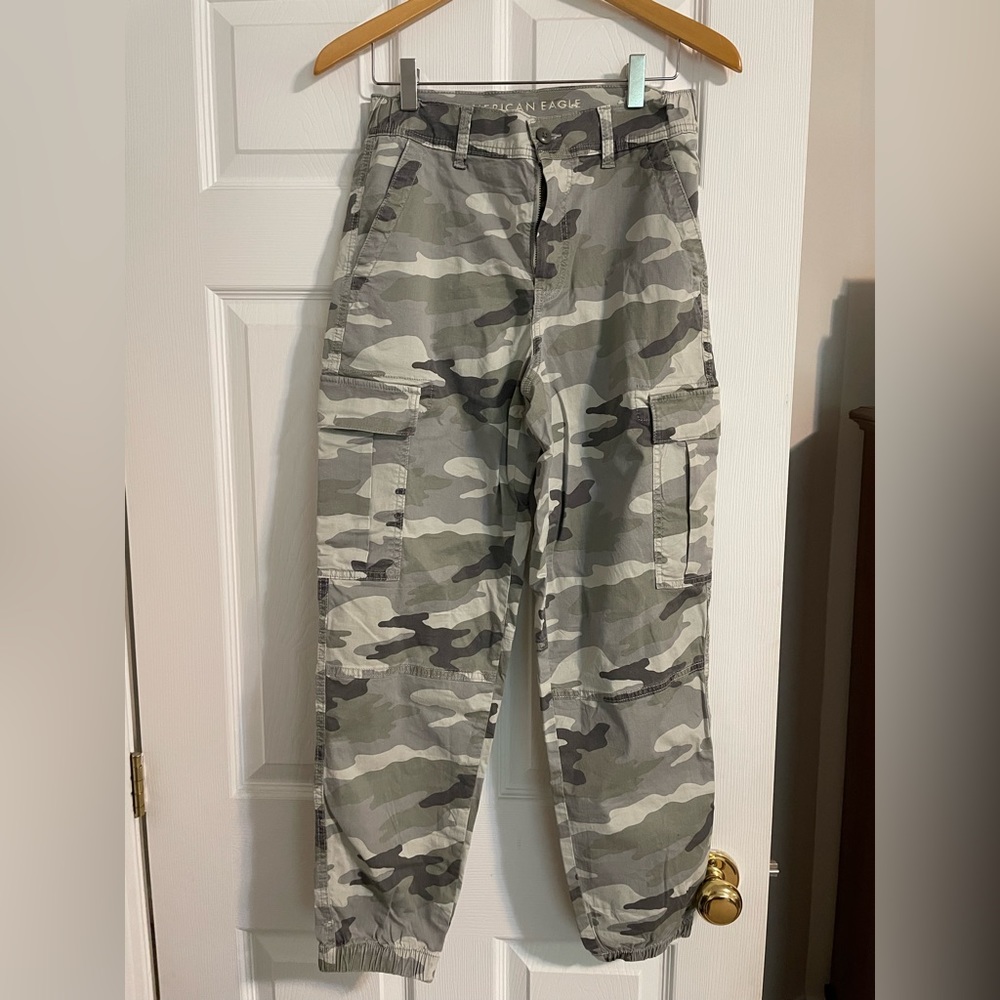 AE Camo Cargo Pants